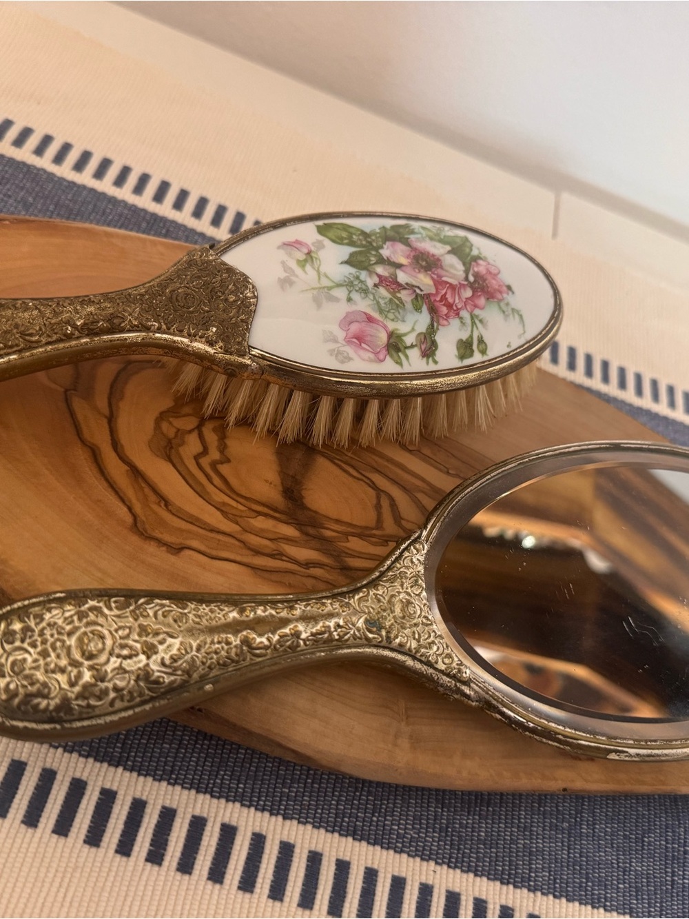 Bridgerton inspired 💓 Vintage Gold Floral Porcelain Hand Brush and Mirror Set